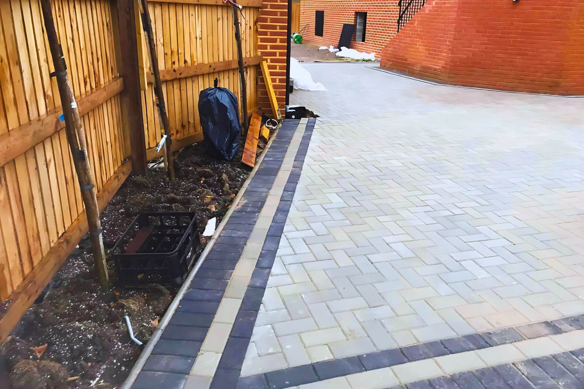8 Gjorllaku Construction